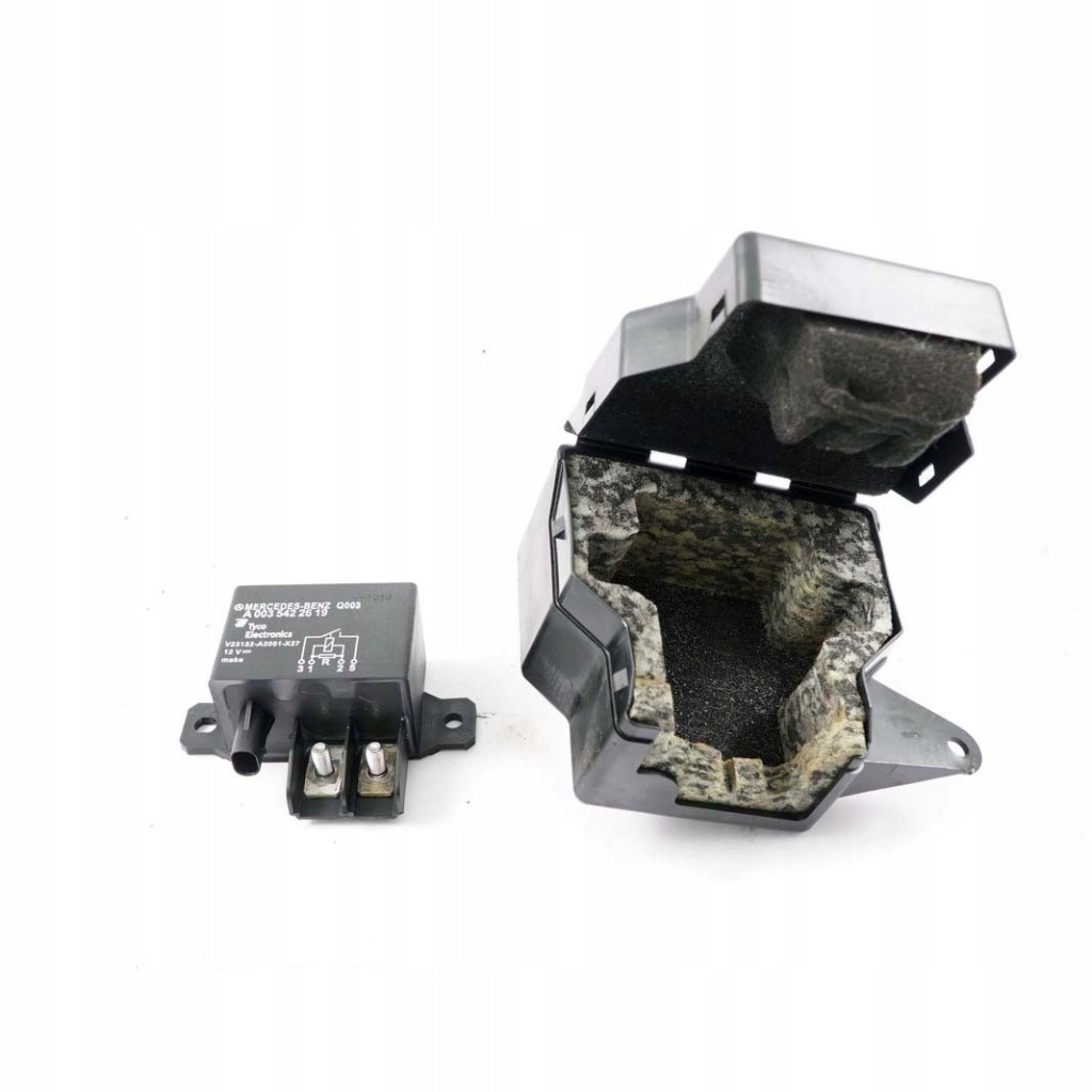 фото №1, Mercedes w169 w204 модуль реле аккумулятора