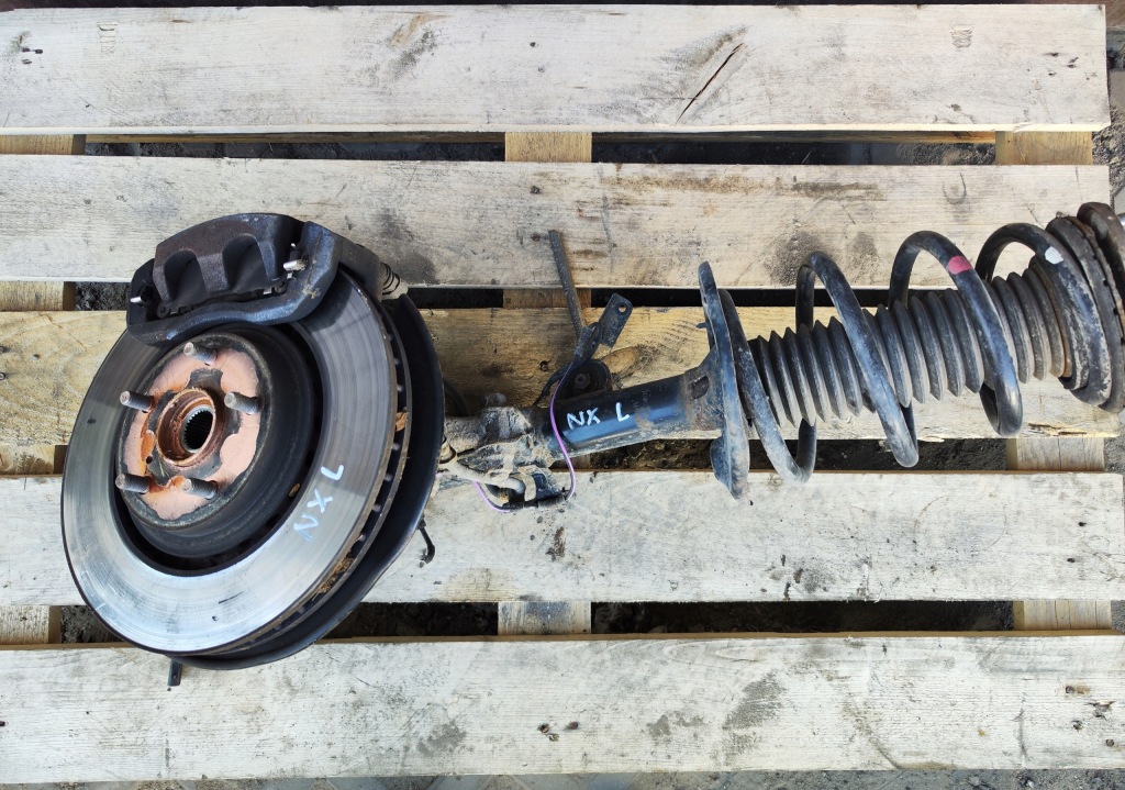 фото №1, Амортизаторна стійка поворотний кулак перед лівий lexus nx 300h