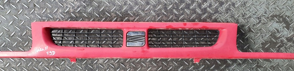 фото №2, Решётка радиатора решётка радиатора seat ibiza ii y3d