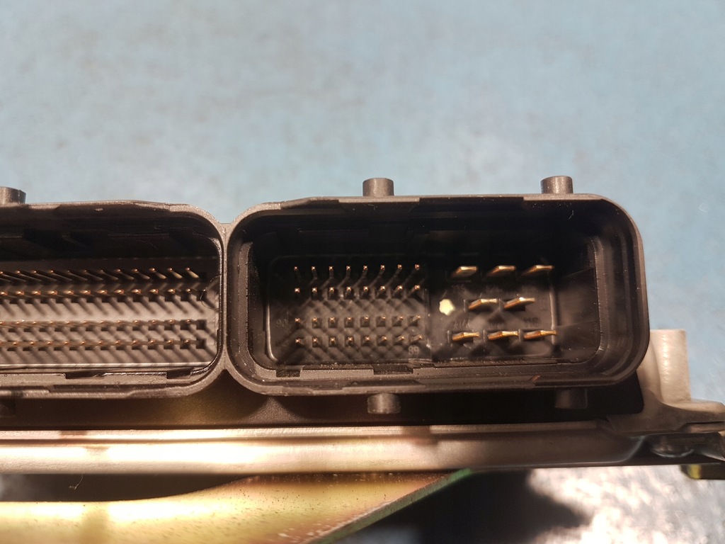 фото №5, Hyundai tucson i 2.0 crdi блок управления двигателя 0281011690