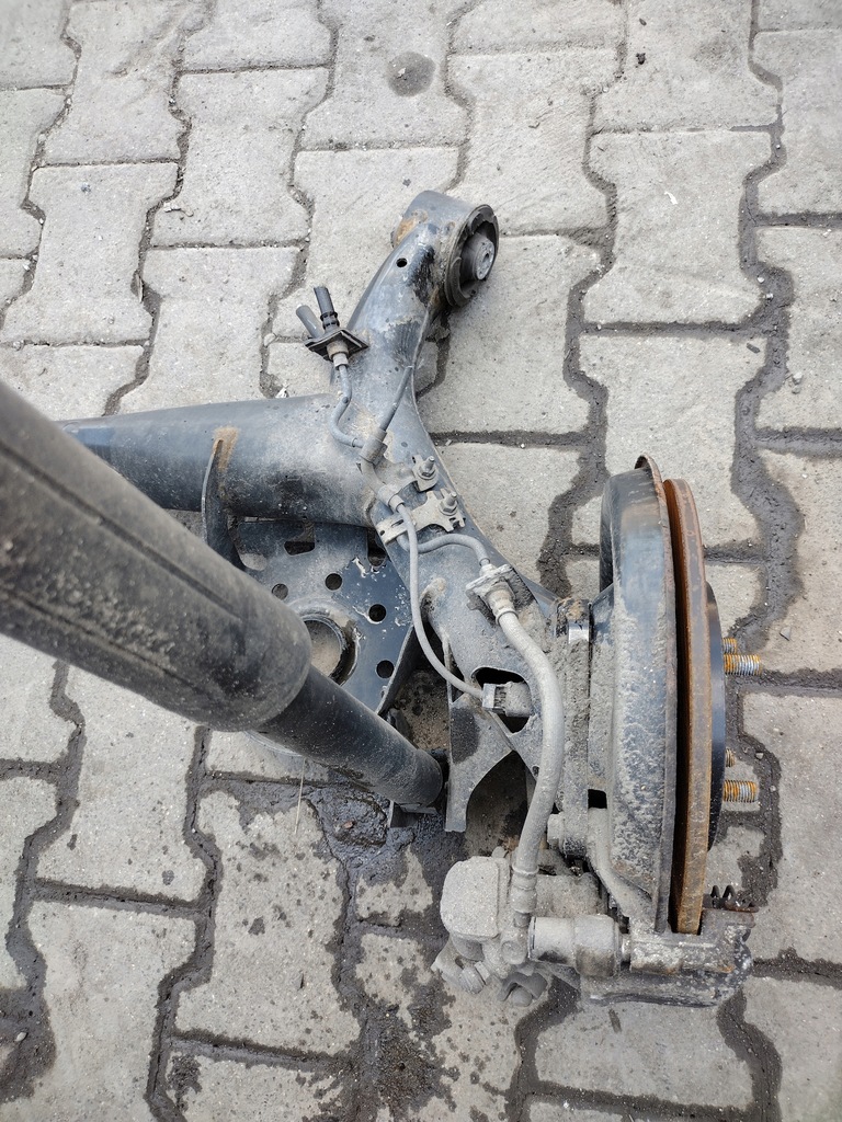 фото №8, Oś задняя балка toyota yaris iii lift