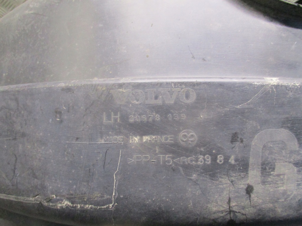 фото №7, Підкрилок лівий задня 30678139 volvo v50 i 04-07r