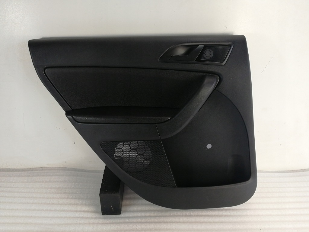 фото №1, Skoda yeti обшивка обивка дверь левый задняя