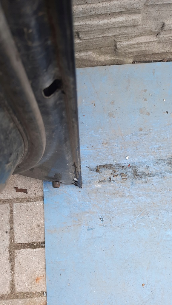 фото №14, Дверь перед левая toyota avensis t25 verso 04r