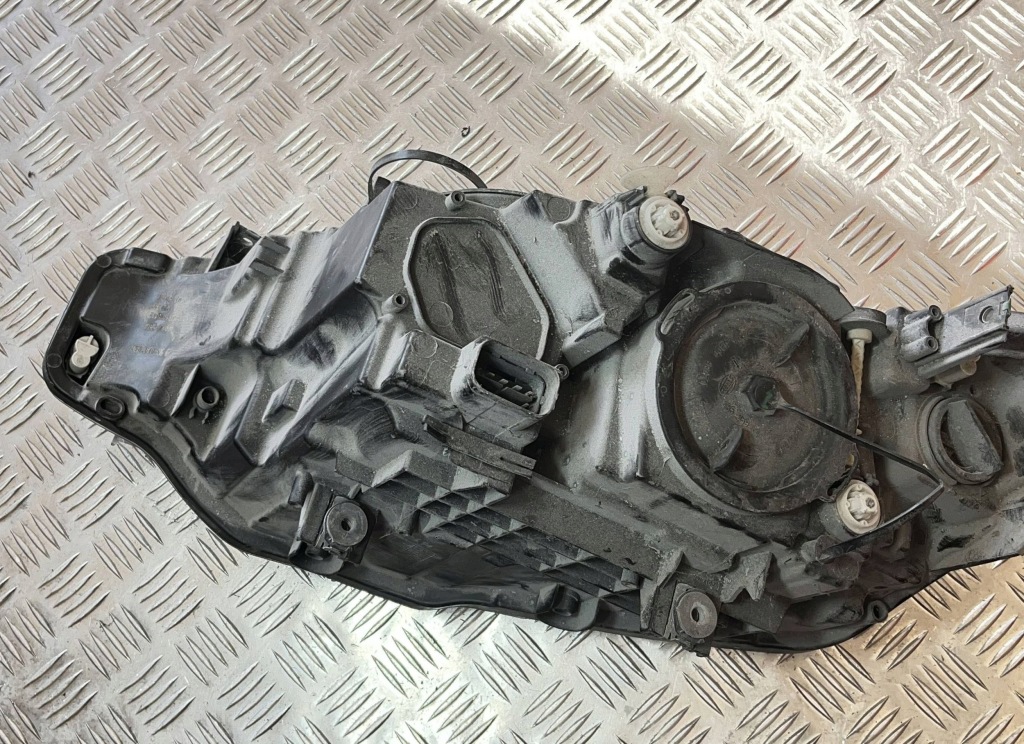 Лампа передняя левая usa bmw 3 f30 f35 f31 2016 736560008 usa Доставка