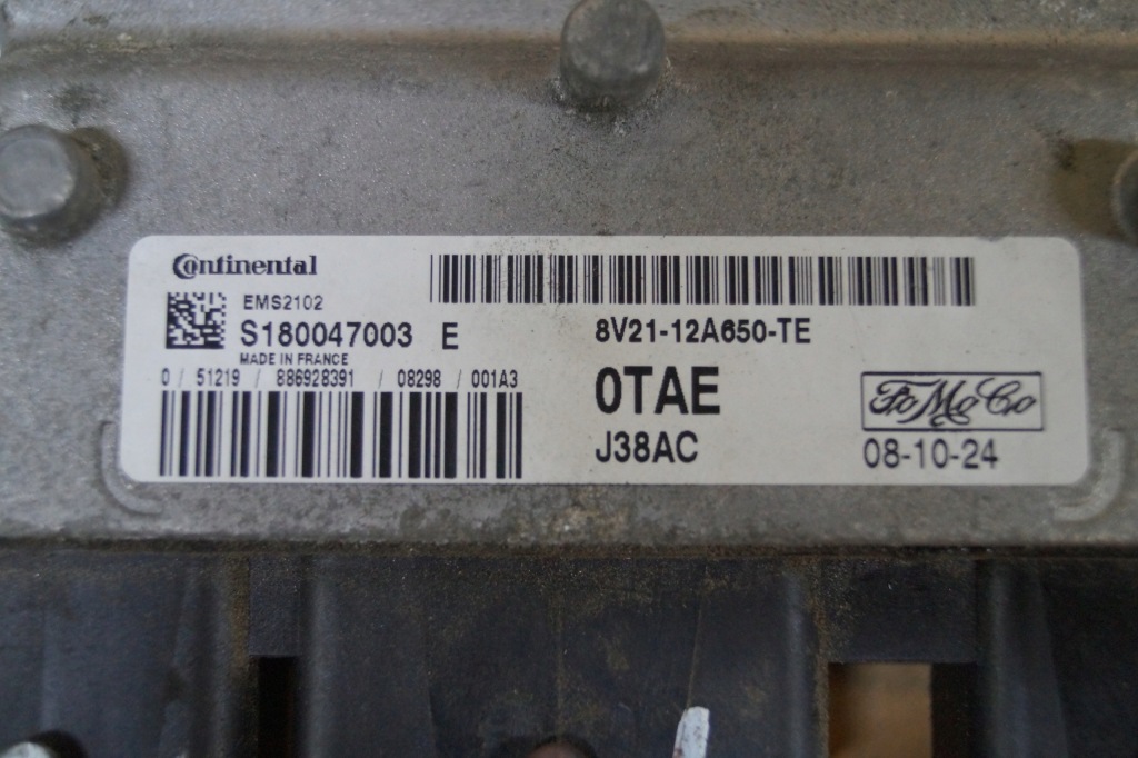 Блок управления двигателя ford fiesta mk7 8v21-12a650-te в Украине