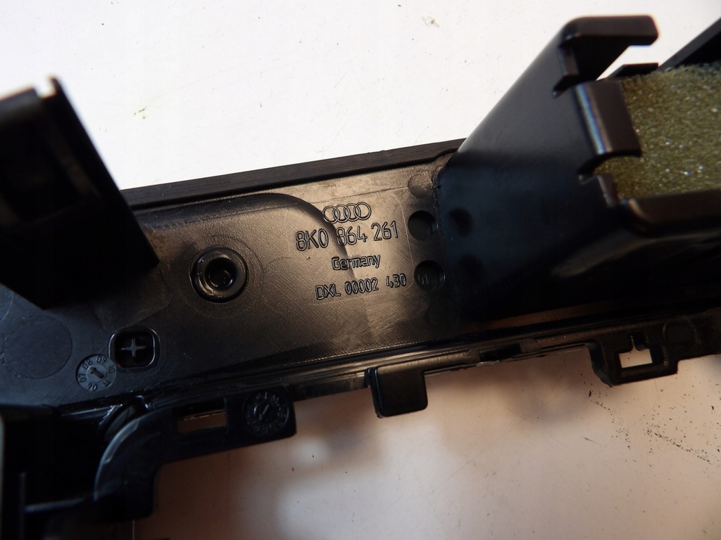 фото №8, Audi a5 coupe рамка тунель середнього