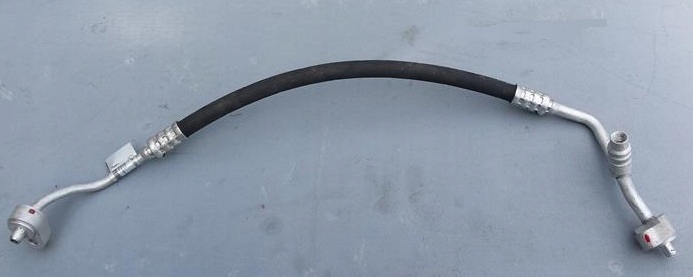 фото №1, Шланг кондиционера mercedes c w206 2068303702