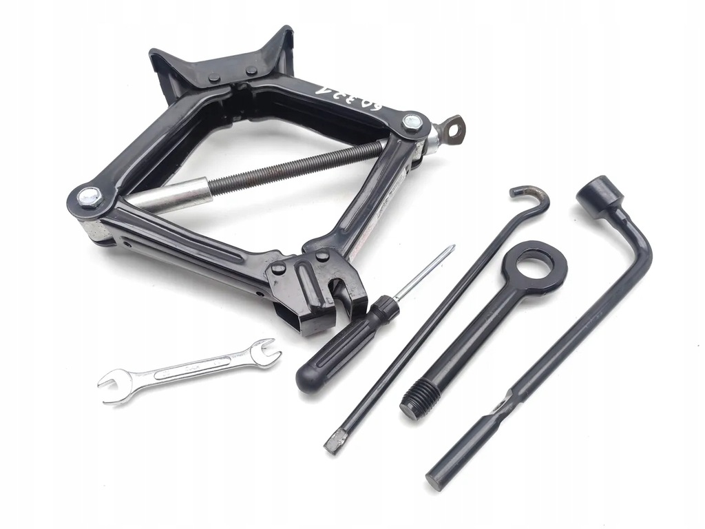 фото №10, Hyundai i40 домкрат автомобильный 2013 estate 4/5dr 09149-3z650 130228 дизель