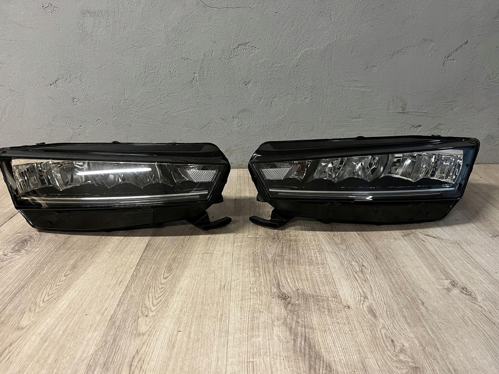 фото №1, Skoda octavia iv комплект лампа перед ліва права