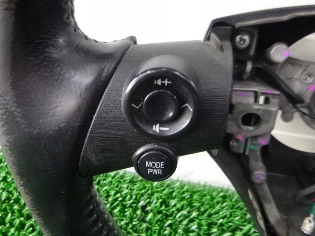 фото №5, Toyota iq 08-16 воздуховод кожа рычаг круиз-контроль