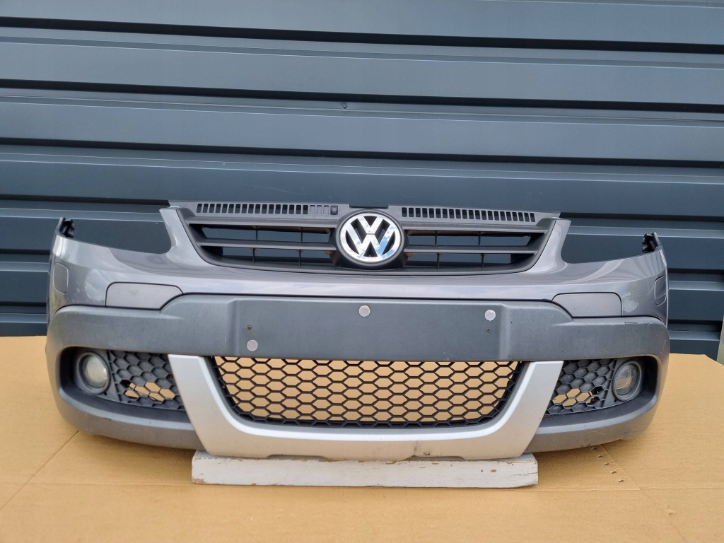 фото №1, Vw golf v plus cross 2005- бампер перед оригинал c105