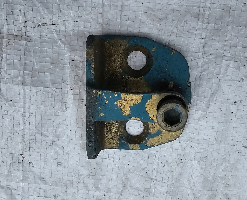 фото №1, Vw transporter t3 крепление замка дверь 251837295