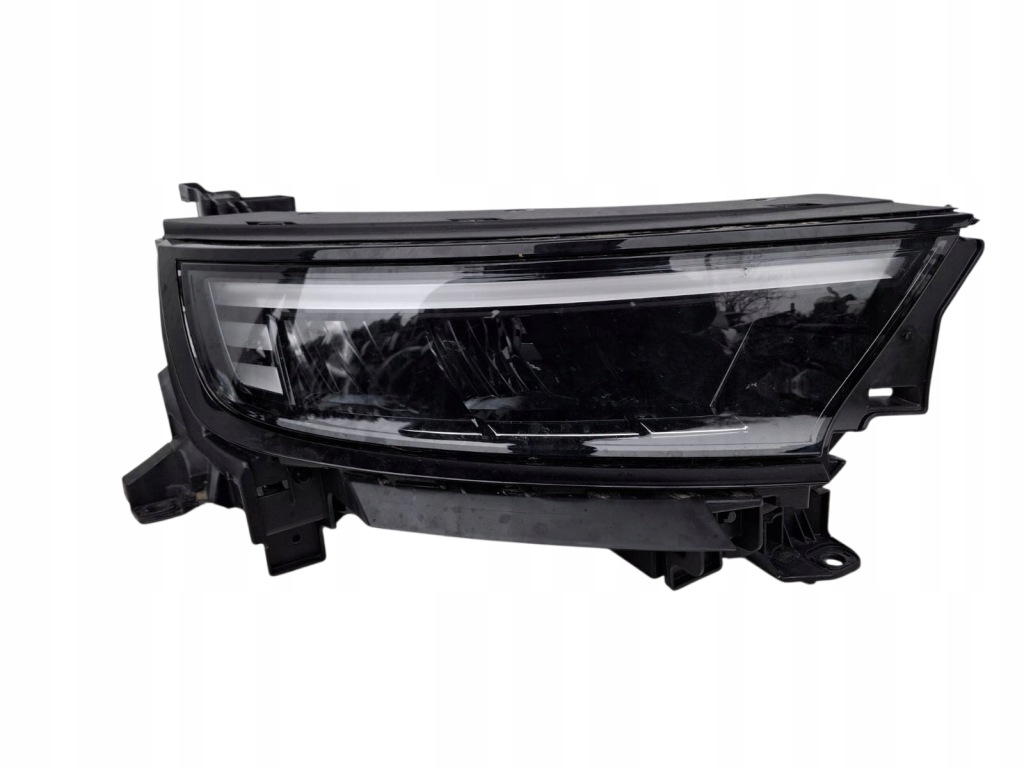 Купить Opel mokka b ii рестайлинг  9860321280 лампа правая led