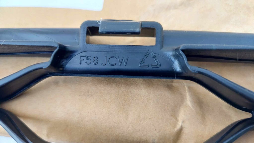 Mini f55 f56 jcw решітка решітка радіатора бампера середня nowa оригінальний номер 2359 в Україні