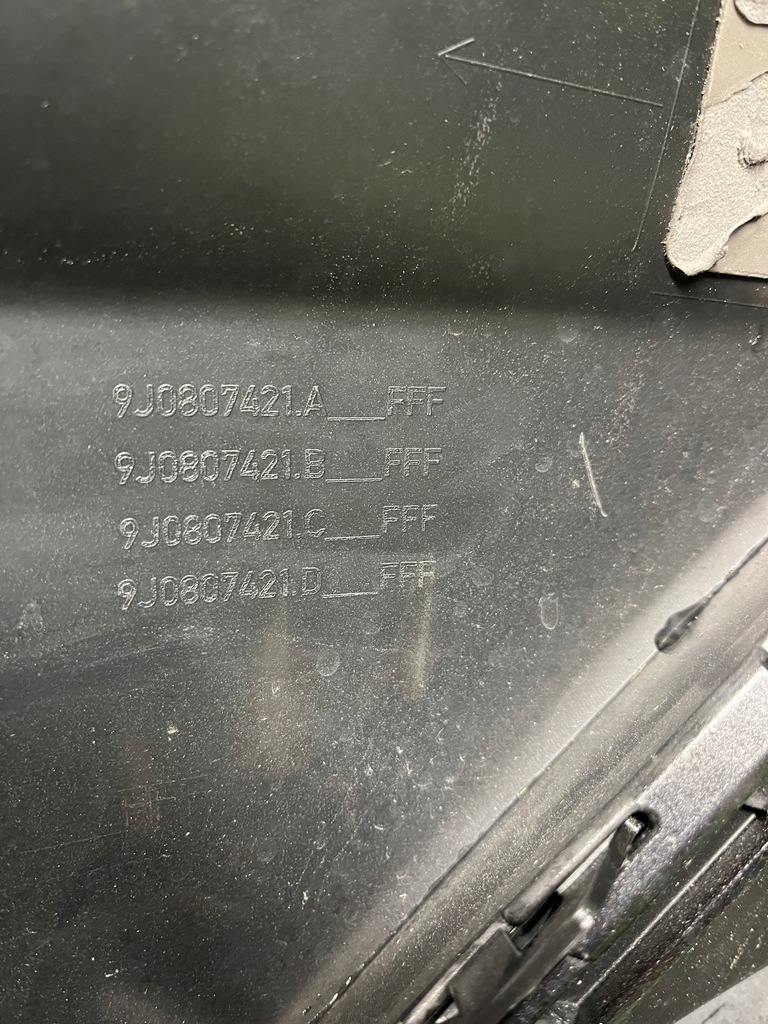 фото №10, Porsche taycan 9j0 бампер задний задняя