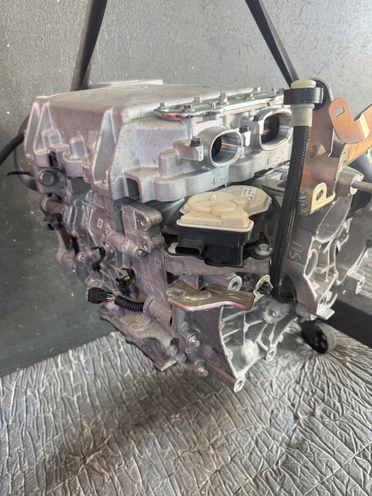 Двигатель электрический renault megane v e-tech 6am408 в Украине