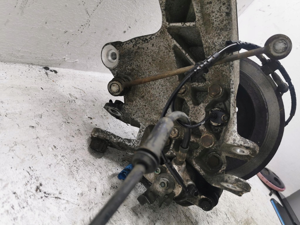 фото №5, Поворотный кулак ступица правый задняя mini cooper r56 06-13