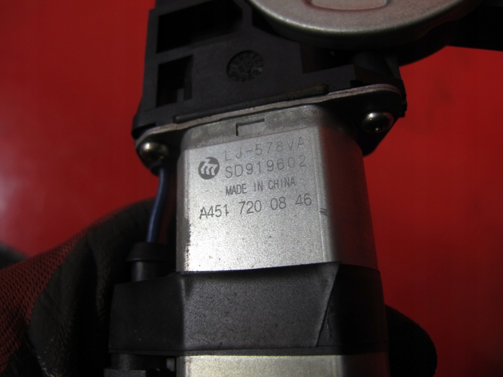 фото №3, Smart fortwo ii 451 моторчик стекло правый перед