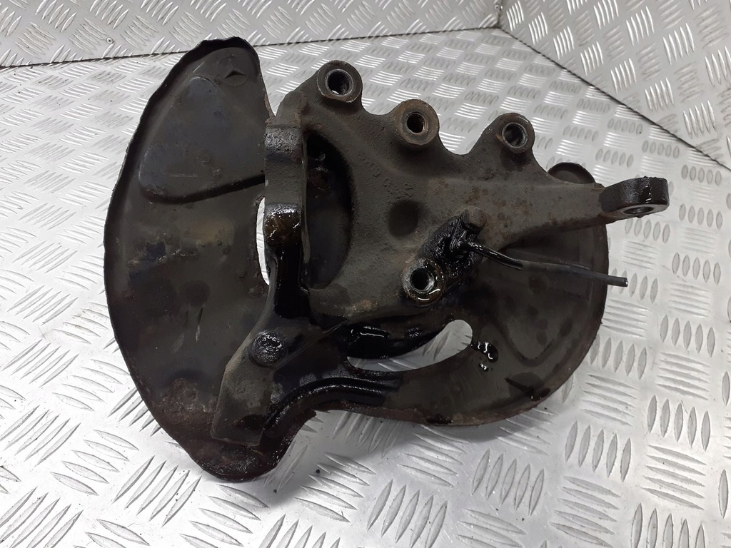 фото №1, Поворотний кулак ступиця лівий перед mercedes w203 2.5 v6