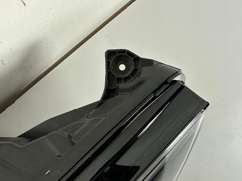 фото №5, Лампа перед передняя правая tesla s plaid 1563714-00-d 1563714 комплектная