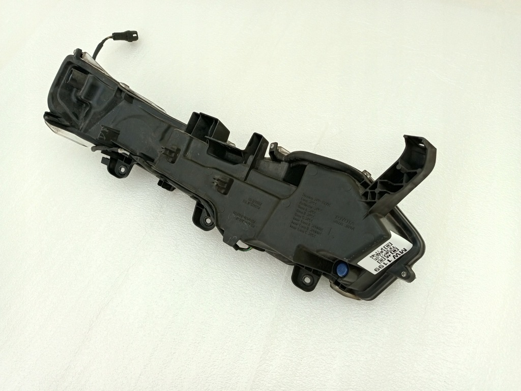 Lexus nx 1 1 2014- протитуманна фара led drl лівий перед передній Недорого