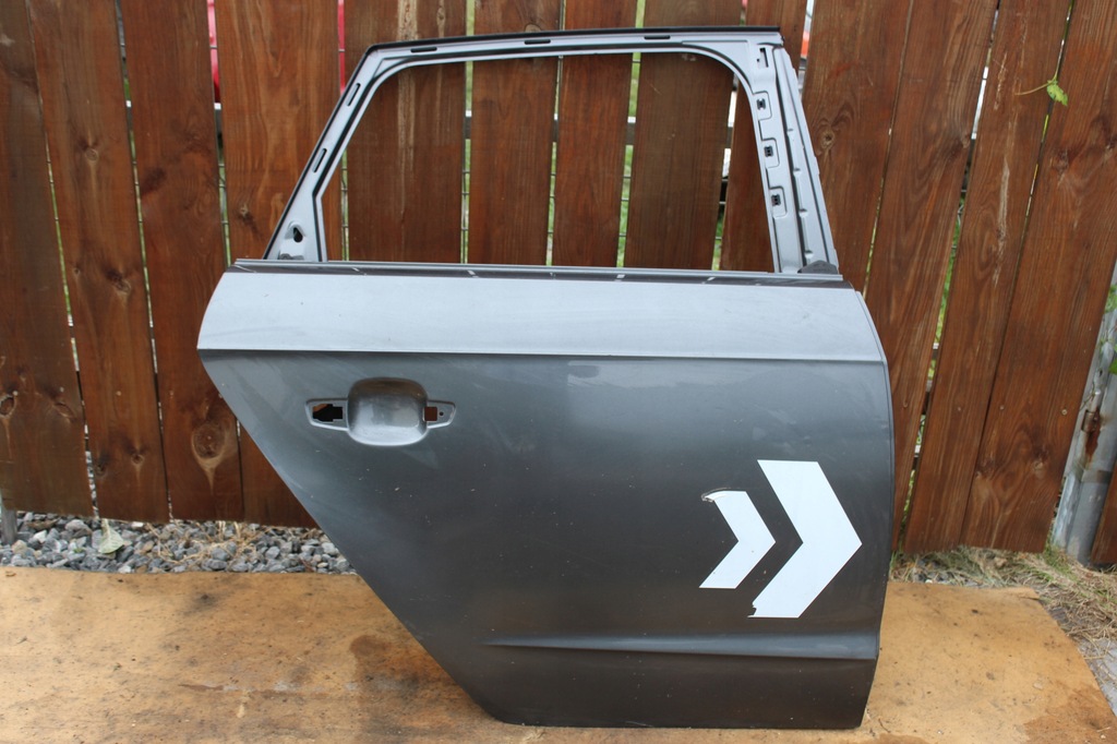 фото №1, Audi rs3 8v rs 2017 дверь правый задняя хэтчбек