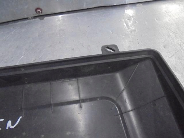 фото №4, Кришка коробка запобіжників citroen c5 lift