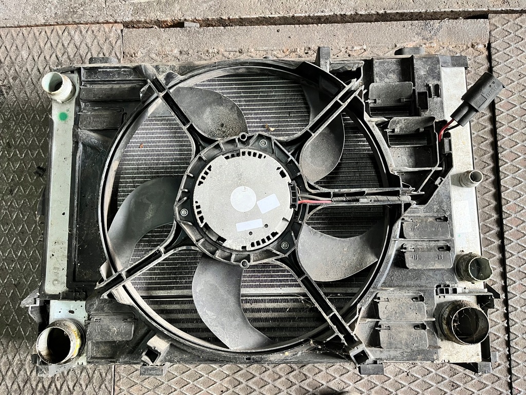 фото №1, 73 bmw e60 e61 комплект радіатор вентилятор радіатор