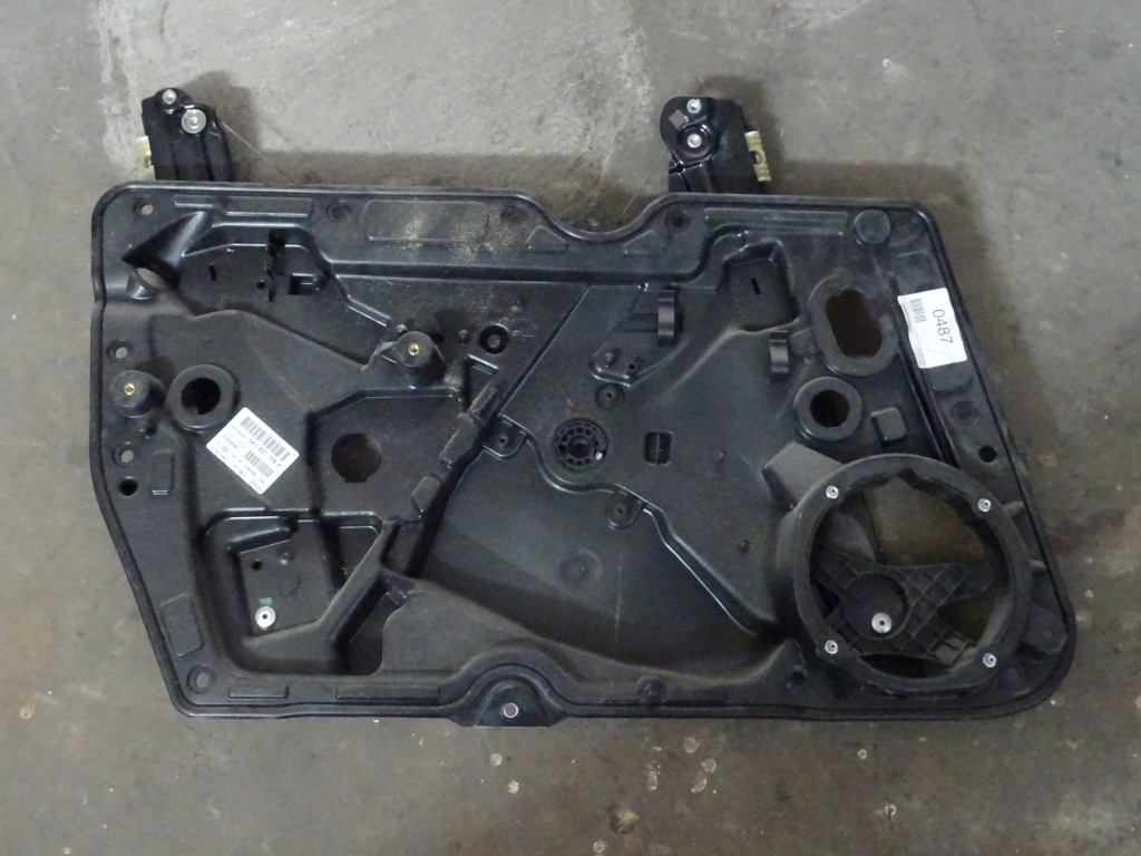 фото №1, Vw golf vi подъемник стекло кронштейн 5k0837755g