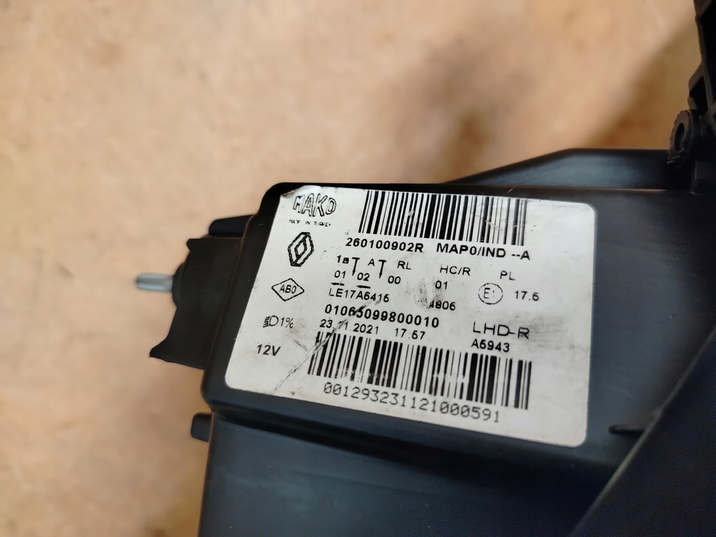 фото №9, Renault clio v led срібляста лампа права ліва