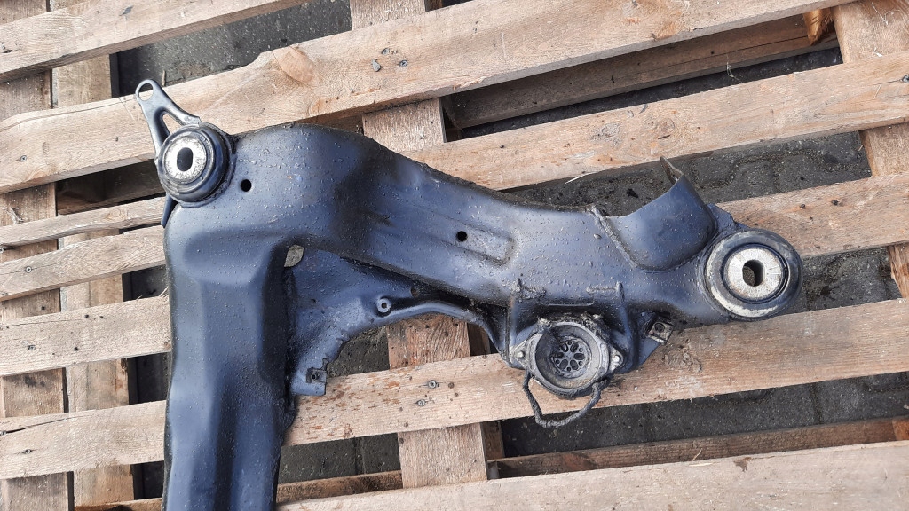 фото №5, Підрамник перед audi a6 c5 2.4b 02r