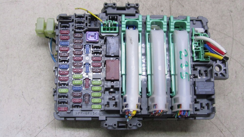 фото №1, Honda cr-v iv 2.0 коробка предохранителей t1e-e120