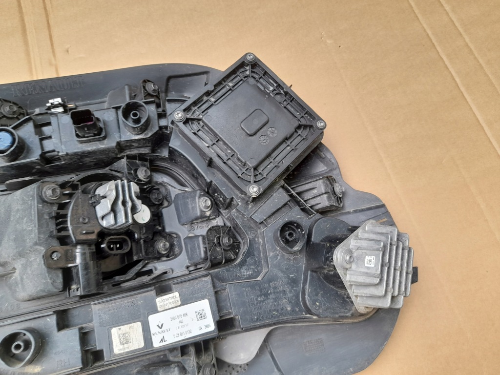 Фара drl противотуманная фара renault captur рестайлинг с Разборки