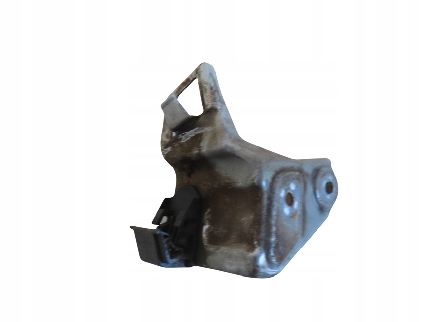 Купити Кронштейн ліхтарі  передньої лівий toyota rav4 2 2000-2005 рік