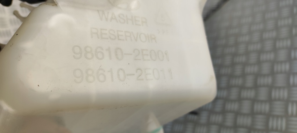 98610-2e001 бачок омивача помпа hyundai tucson mk1 1 2004-2010 Київ