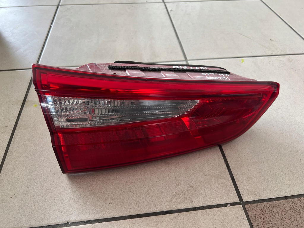 фото №8, Kia optima iv kombi лампа w крышка багажника нет led!