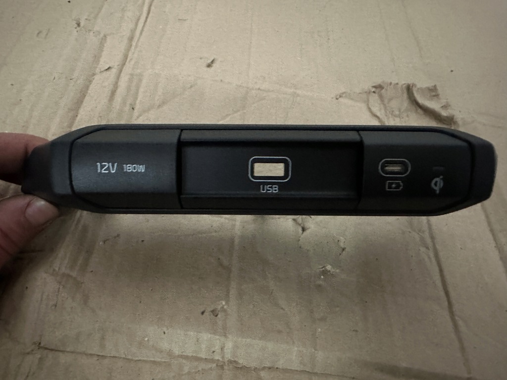 фото №1, Kia niro ii панель usb+ зарядное устройство