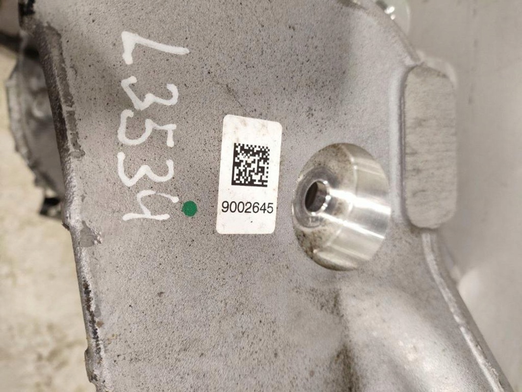 фото №13, Porsche taycan 9j1 2021 балка задні