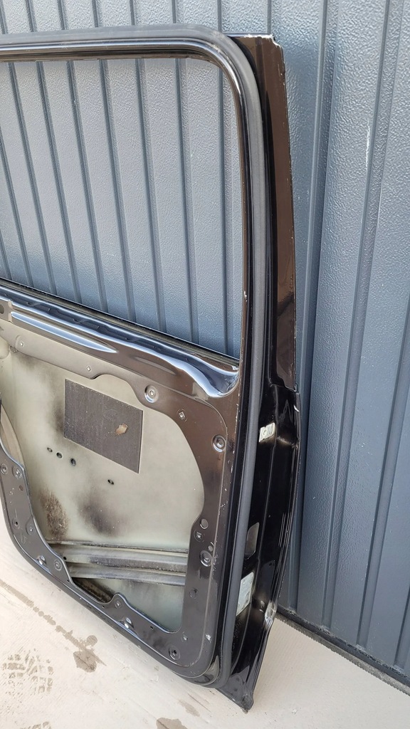 фото №12, Volkswagen touran i 03- дверь левый задняя левая задние