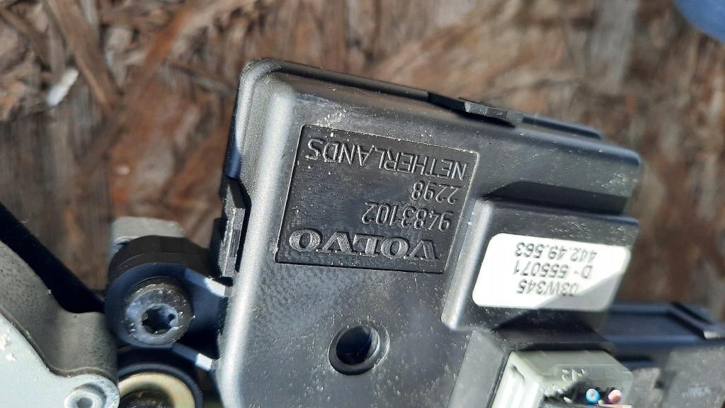 фото №12, Люк volvo s60 i 03r 2.4 d5 9483102