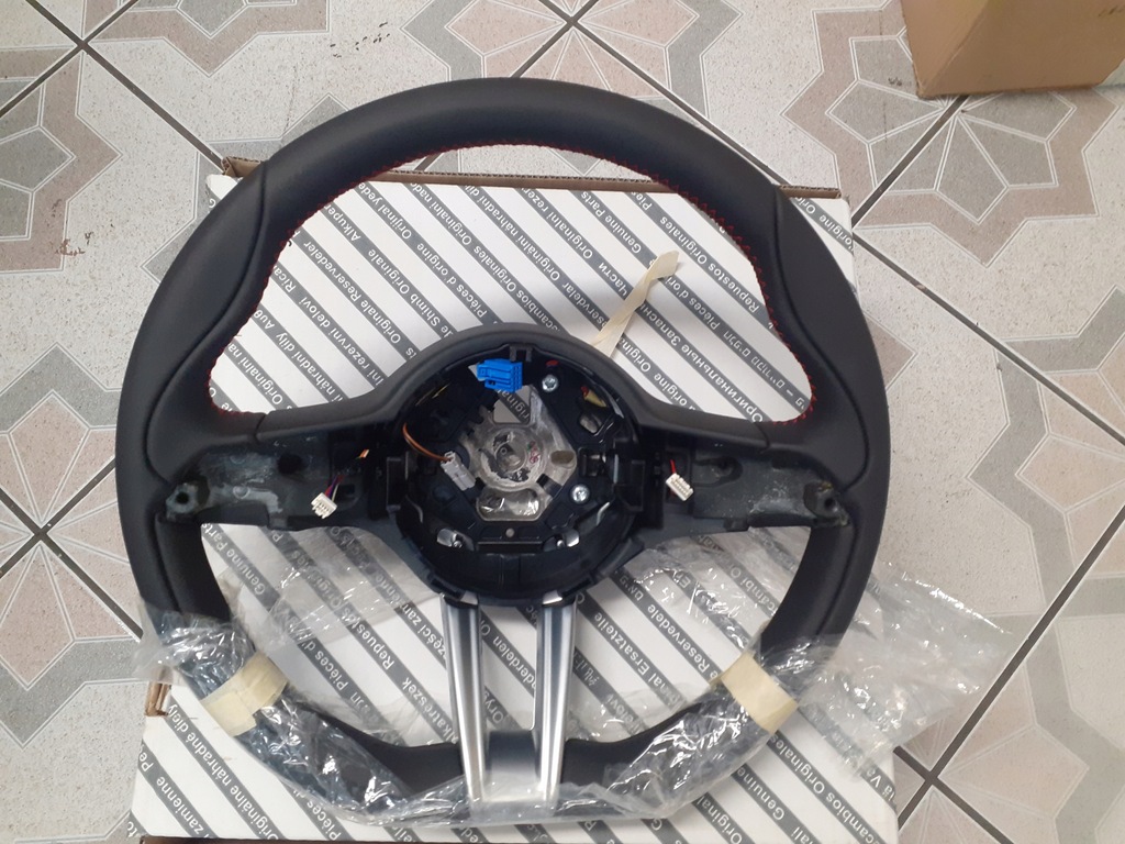 фото №1, Колесо керма alfa romeo gulia