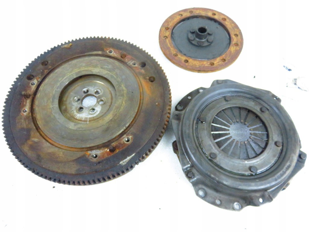 фото №1, Колесо маховик сцепление fiat 126 650