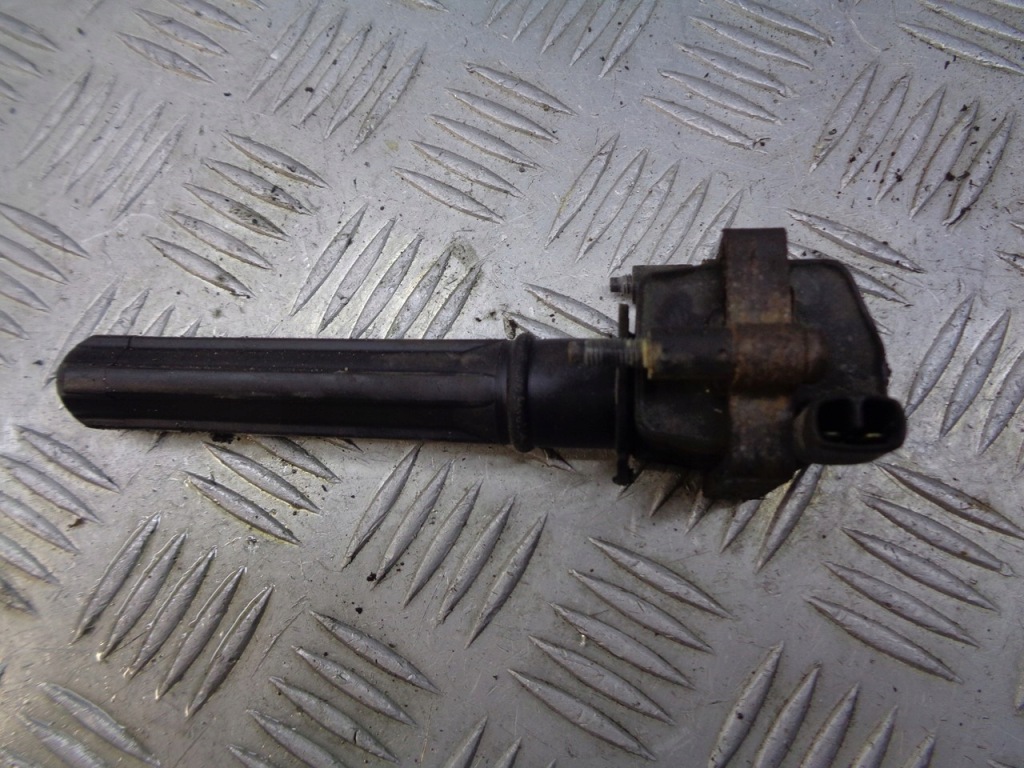 фото №1, Катушка зажигания chrysler pacifica 3.5 04609088ah
