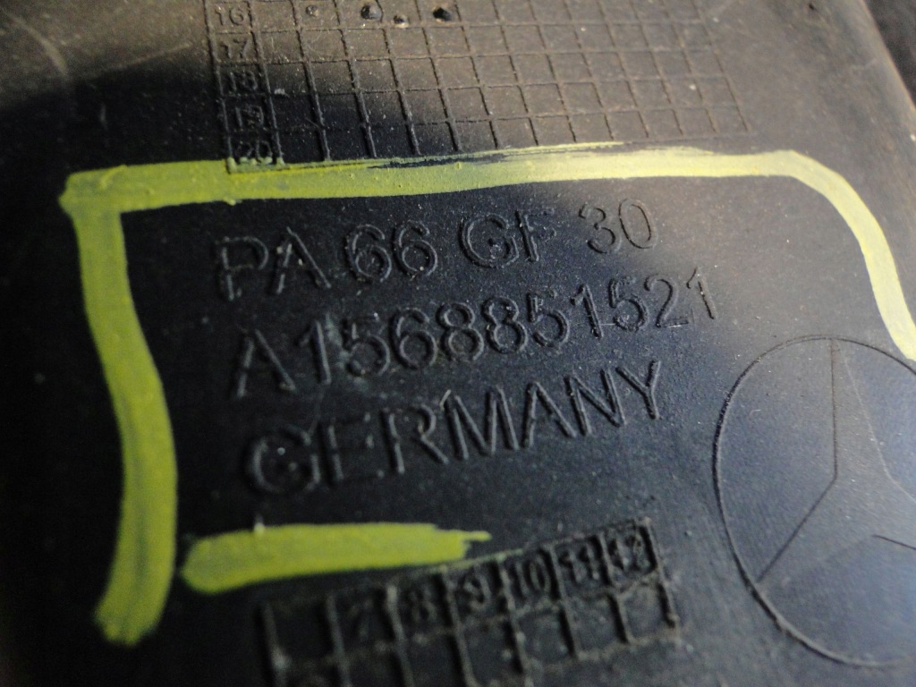 фото №8, Mercedes направляющая левый рама левая заглушка распылителя amg gla x156 156