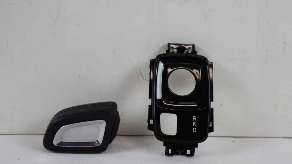 фото №2, Volvo v60 ii ручка перемикання передач рамка