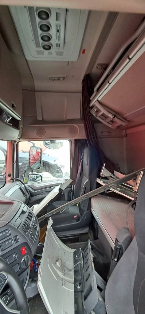Кабіна daf xf 2019 комплектна Зі Шроту