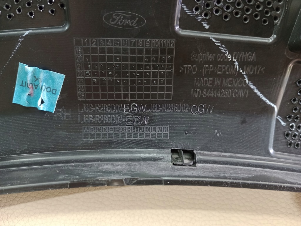 фото №6, Ford mustang mach e молдинг na крыло задняя задний правый lj8b-r286d02