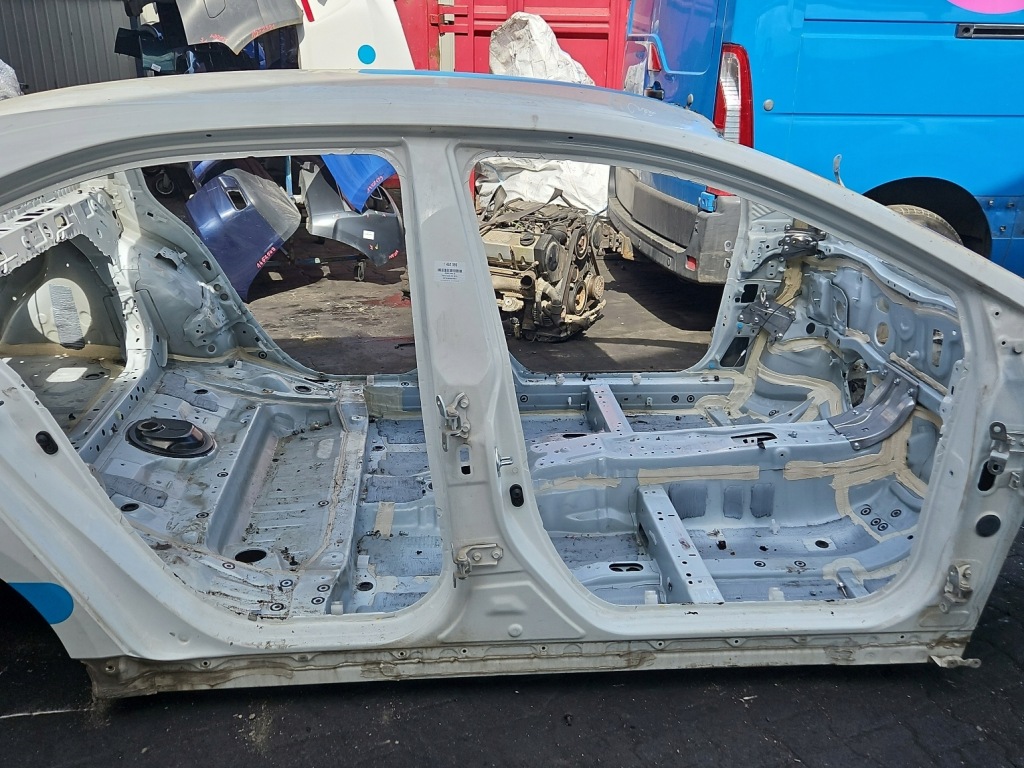 фото №1, Поріг правий блок двигуна середній toyota corolla e21 2019- sedan