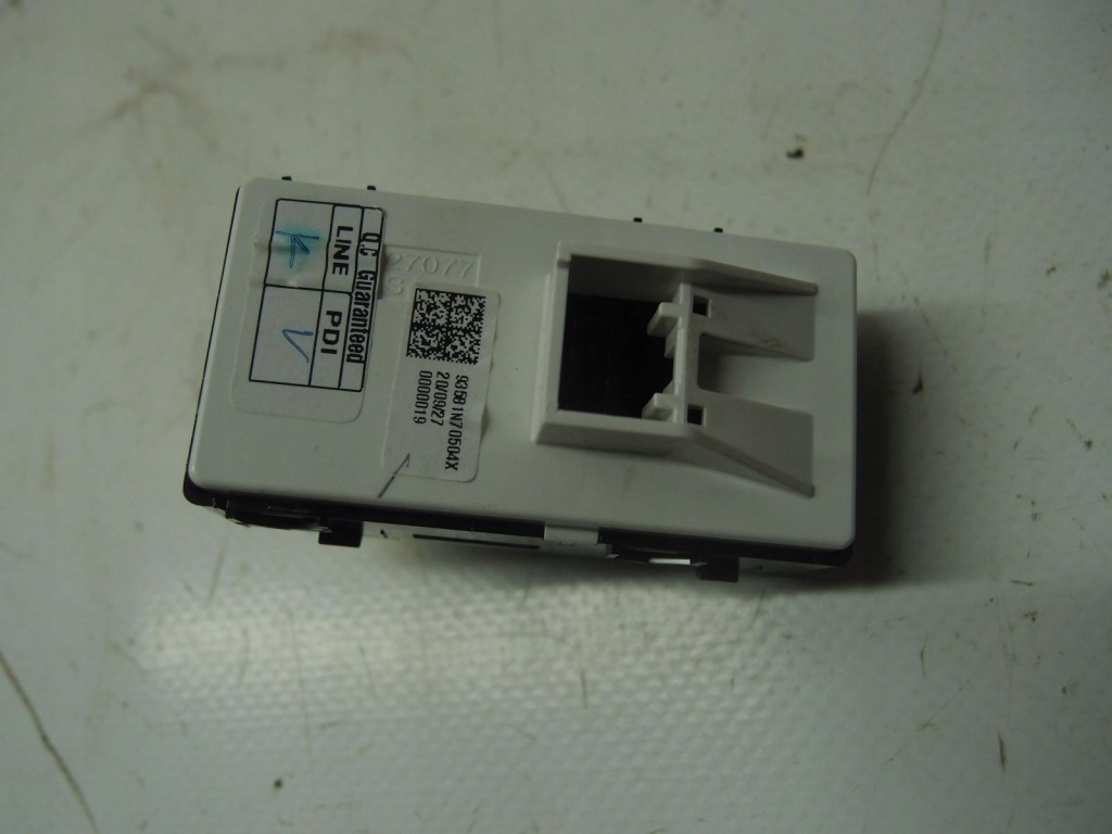 фото №4, Перемикач вікон правий перед tucson iv